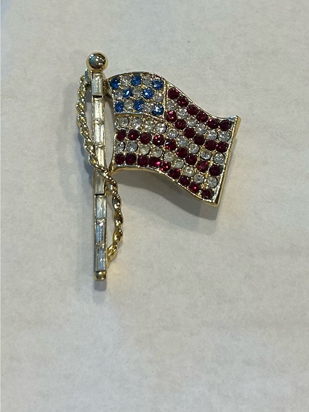 Vintage Gold-Tone American Flag Crystal Pin Brooch - Red, White & Blue